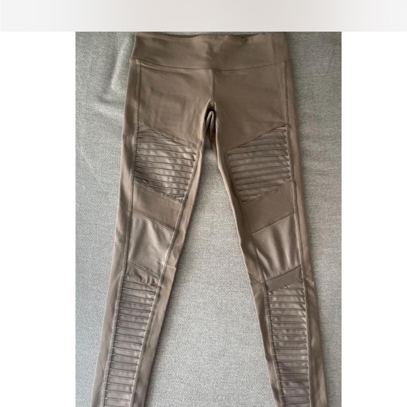 ALO Yoga Pants - ALO Yoga Tan Leggings